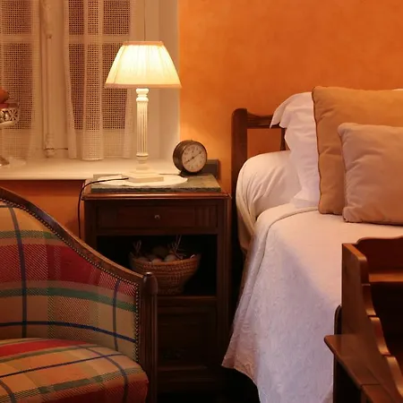 Hotel Castel 1904 Saint-Gervais-dʼAuvergne